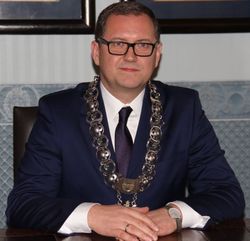 na zdjęciu Prezydent Miasta Kalisza - Sapiński Grzegorz na zdjęciu Prezydent Miasta Kalisza - Sapiński Grzegorz